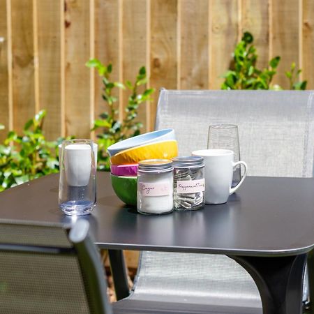 Conveniently Located 2Br Townhouse In West Akl Auckland Exterior foto